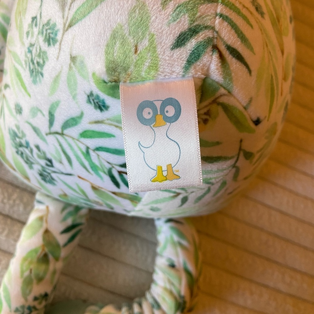 Goose Waddle Spring Collection Bear - Picture 4 of 9